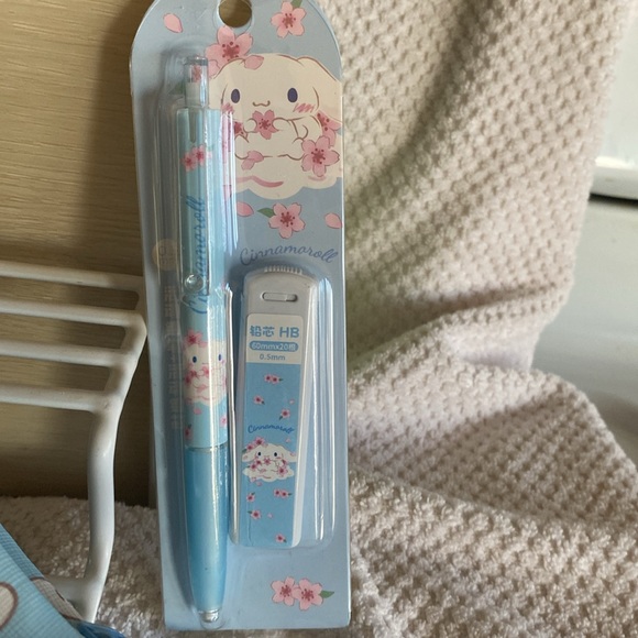 Cinnamon Roll Bundle! NWT!! - Picture 4 of 5